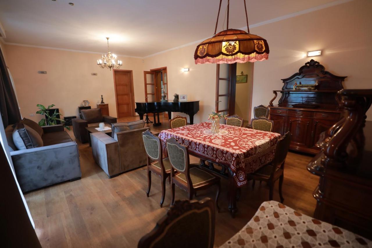 Apartment At 12 Baratashvili Street Τυφλίδα Εξωτερικό φωτογραφία