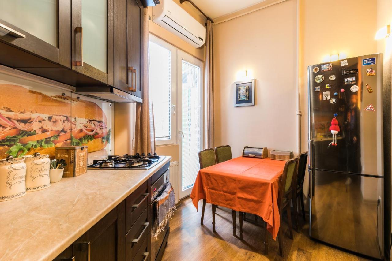 Apartment At 12 Baratashvili Street Τυφλίδα Εξωτερικό φωτογραφία